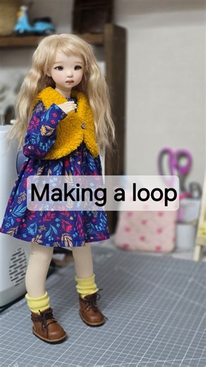 TOYS PATTERNS&TUTORIALS, SMART DOLL PATTERNS on Instagram: "Loop of love Watch me create perfect loops for dolls and plushies💛🪡"