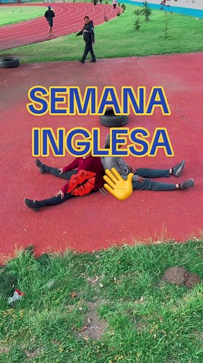 ¿Qué es la Semana Inglesa? Besos, Cachetadas y Policía