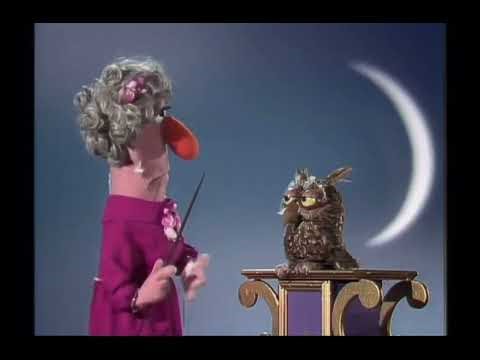 The Muppet Show - 203: Milton Berle - “Who” (1978)