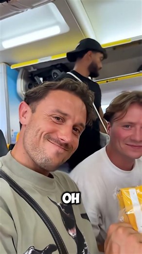 Смотрите, что значит настоящая дружба! #short