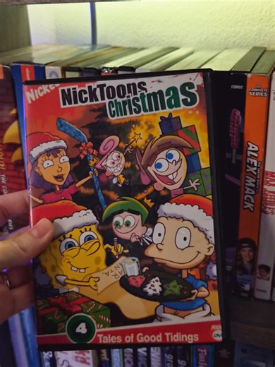 DIY DVD Cover Art Ideas for Thrift Finders