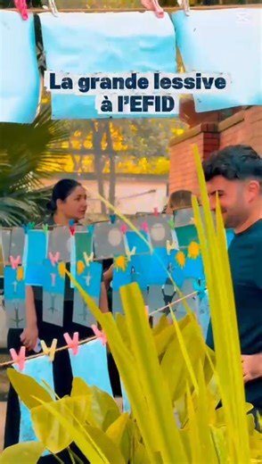 La Grande Lessive®️ à l’EFID – “Nuit et jour, réfléchir les lumières !” Sous la direction du Ministère de la Culture et de l’Éducation nationale, jeudi 16 octobre 2025, les élèves de l’EFID ont participé à la 38e édition de La Grande Lessive®️, un événement artistique international où les créations sont suspendues sur des fils pour être partagées le temps d’une journée. Sous le thème “Nuit et jour, réfléchir les lumières !”, les élèves ont exploré la lumière à travers collages, dessins au fusain