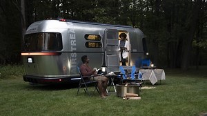 Airstream’s First Electric Trailer Concept Comes With a 242 HP Powertrain and Parks Itself