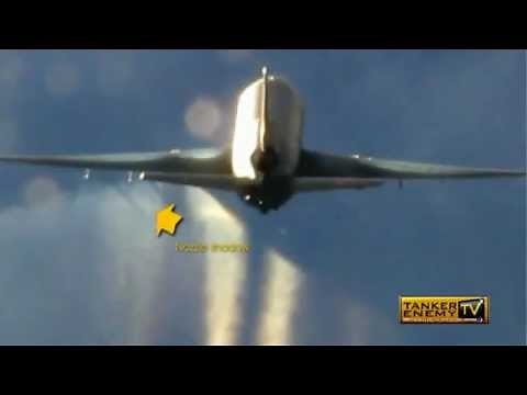 Chemtrails on / off switch filmed behind a Plane no Contrails - Chemtrail proof