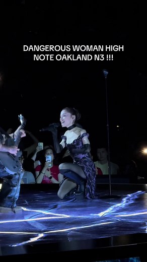 Ariana Grande Dangerous Woman High Note — Oakland Night 3