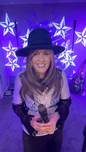 8.5K views · 395 reactions | There He Goes - Patsy Cline 曆 Loretta Lynn by #sarahleeentertainer #therehegoes #PatsyCline #lorettalynn | Sarah Lee - Entertainer | Facebook