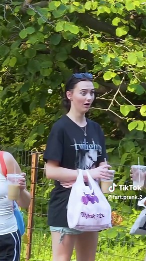 #viraltiktok #funny #viral_video_ontiktok #fartprank #funnyprank #humerbagel #farts #fartman #fyp #farting #fartsarefunny #viral #funnyvideos #viralvideo