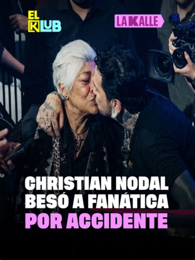 Beso accidental de Christian Nodal en Monterrey: ¿qué pasó?