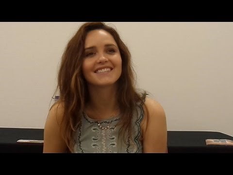 MCM Hannover 16 Special "The Originals" Interview with Rebecca Breeds alias Aurora
