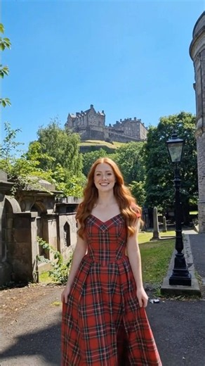You’re Walking to Edinburgh Castle Like It’s 1475 🏰