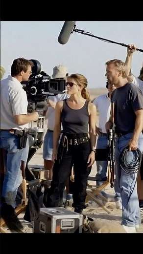 THE MAKING OF TERMINATOR 2 - Starring Arnold SCHWARZENEGGER: Behind the Scenes Magic