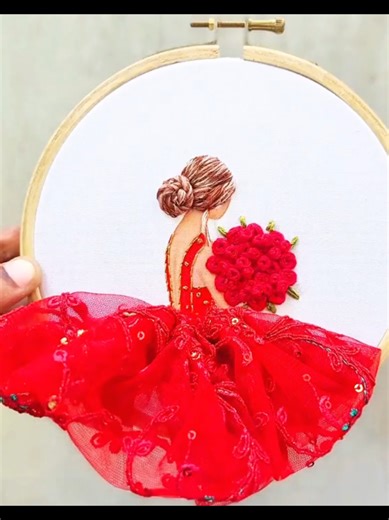 #embroideryflowers #ukembroidery #fyppppppp🧵🧵 #beautifulembroidery #customembroider