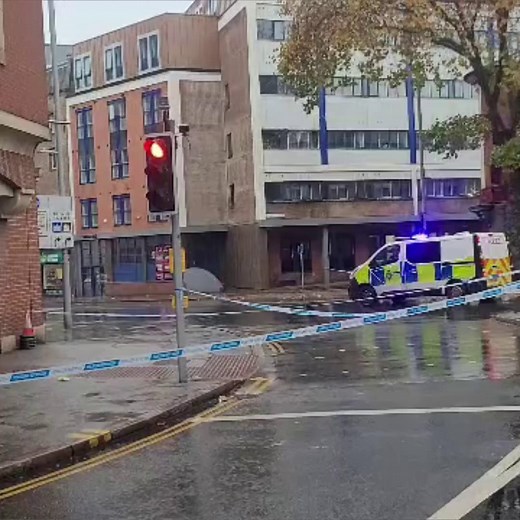 A cordon is in place and a major road is closed after a crash in Nottingham city centre | Nottinghamshire Live