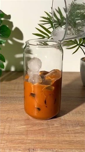 HOW TO MAKE DIY Starbucks Style Caramel Coffee For Only $2