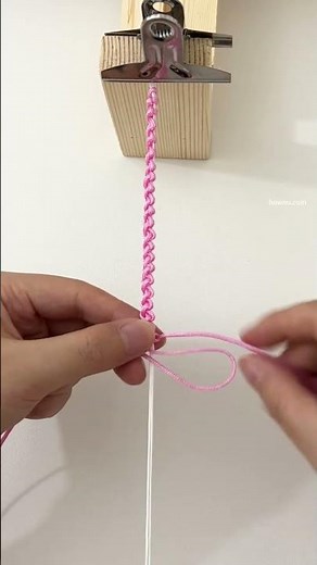 Simple and Beautiful DIY Braided Bracelet Tutorial! Beginner Friendly Handmade Bracelet #diy