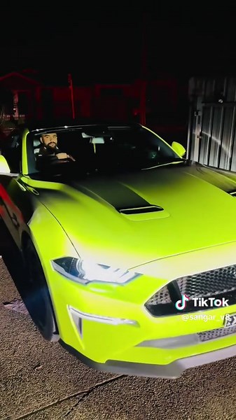 Comparing Australian and Canadian Money: A Fun Insight