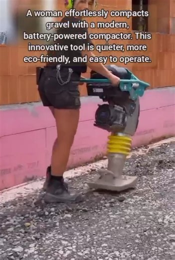 Compacting Gravel with a Battery-Operated Machine