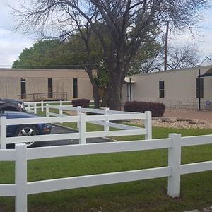 [Hot Item] PVC 2 Rail Ranch Vinyl Horse Fencing