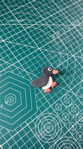 How to make fondant Penguin🐧 #diy #penguin #fondant #easy #tricks #artistic #craft #clay #art #fyp