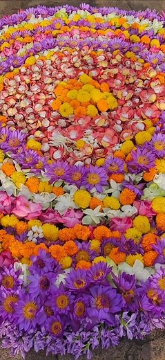 Colorful Flower Offerings at a Sri Lankan Temple | Beautiful Lotus & Marigold Arrangement 🪷 #short