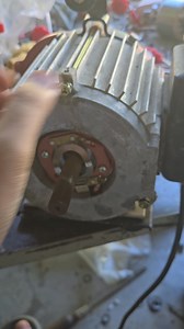 我在努力鎖螺絲了 讓大家等這麼久 非常抱歉 | 弘翊精機有限公司