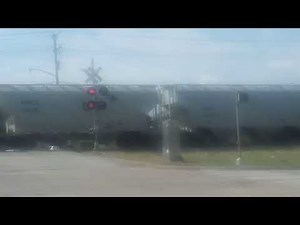 FWWR leads Short Manifest Northbound near Granbury Rd. In Fort Worth