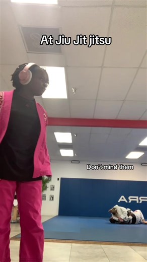 At Jiu jitsu #hationtiktok🇭🇹 #dancer0155 #memyselfandi❤️💋 #pretty #shy