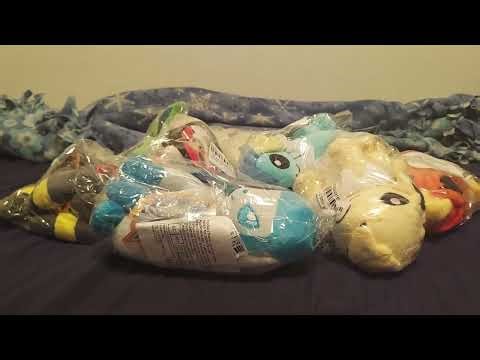 Unpackaging Eeveelution Plushes! (Part 2)