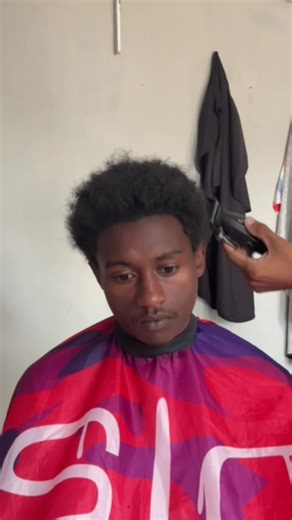 Cape Town… don’t lie. Who’s still walking around with a fake fade? 👀💈 Tag your barber… or your friend who needs an upgrade. #CapeTownBarber #FadeGameStrong #FreshInCPT #Hairgoals