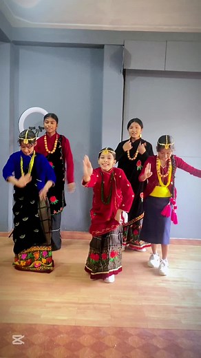Makhamali Choli Mathi (kauda Dance ) @Arjun Pun Magar #dangmuser🇳🇵 #goviral #tiktoknepla🇳🇵
