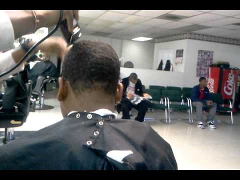 THE FASTEST BARBER IN THE WORLD