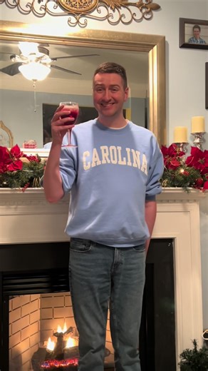 not the funcle!!!!! LOL Cheers to an amazing 2025, folks! We love y’all - we may not make as much content anymore, but we are so thankful for the constant support from each and everyone of you! Cheers to 2026 🩷 #fyp #siblings #autismacceptance #tacobellqween #happynewyear