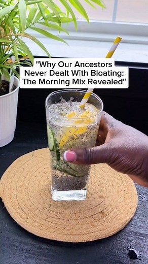 For centuries, people have started their day with this simple drink-and now I know why. Almost every morning, I reach for this refreshing blend before anything else. It eases bloating, kickstarts digestion, keeps me hydrated, and honestly? It just makes me feel AMAZING. Plus, it tastes incredible good Here's the magic formula and why it works: 💧 water - The foundation of life. Supports vour lymphatic system and helps your body naturally flush out toxins. 🍋 Lemon:A natural cleanser that support