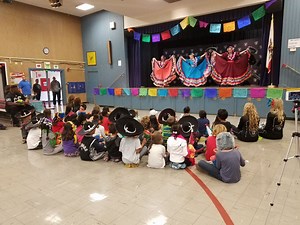 Oakland Raiders Support Davis Street Child Development Centers