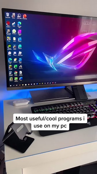 I already know I’m going to get screamed at for using driver booster and translucent TB #PC #apps #computer #tech #technology #laptop #applications