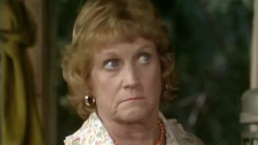 Flo S01:E05 - The Reunion