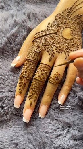Easy Hennadesign #simplemehndi #simplehenna #hennatatto #hennadesign #hennatutorial #mehndi