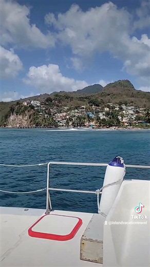 🎥 Saint Lucia: A Paradise Seen from the Water 🇱🇨🌊