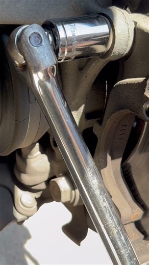 2012-2019 Volkswagen Passat Front Brake Pads And Rotors Replacement ‪@ElmoMotorWorks‬