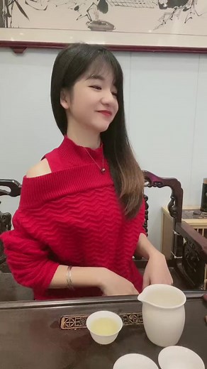 阿婆說的小漢偷割瓢，大漢就會偷牽牛🐂聽懂掌聲🤣🤣#閩南語 #福建 #真人真唱 #搞笑 #漳州 | 景昱尹
