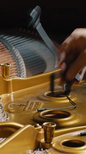 El Neumann MCM (Miniature Clip Mic System) redefine la forma de capturar el sonido en vivo o en estudio. Con una fidelidad impecable y diseño modular, ofrece la calidad legendaria de Neumann en un formato compacto.  Ideal para instrumentos acústicos, cuerdas, metales o percusiones. ✨ Ya disponible en PAD PRO. #Neumann #MCM #AudioProfesional #PadPro #SonidoPremium | PAD PRO | Facebook