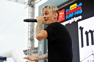 Aaron Carter's Tattoo Artist Tried To Talk Singer Out Of Huge Rihanna-Inspired Face Tattoo