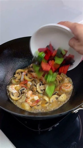 So Flavorful & Juicy! Easy Mushroom & Shrimp Stir-Fry #cooking #recipe