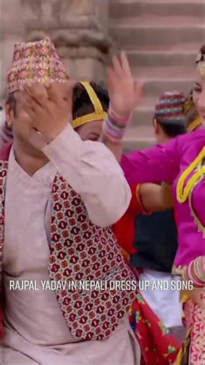 Jhuma Jhuma Song with Rajpal Yadav in Nepali Attire | Trending Nepali Song 2021