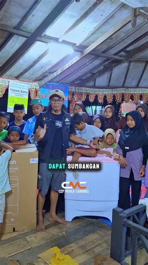 The Children at the Orphanage Used to Wash Clothes Here, Now They've Received a Washing Machine Gift