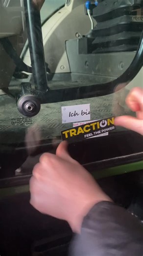 TRACTION on Instagram: "Habt ihr schon bei unserer Sticker-Aktion mitgemacht? 🙌🎉 #traction #tractionmagazin #landwirt #landwirtschaft #landtechnik"