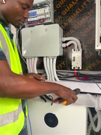 Installing Solar/Inverter/Lithium Battery: Installation Process Demonstrated
