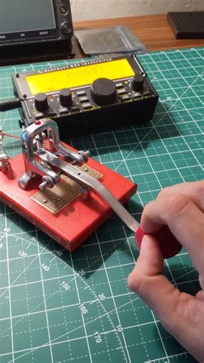 Vibroplex Straight Key, still getting more comfortable with CW #hamradio #cw #morsecode #vibroplex