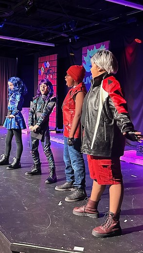 ✨🖤💚💜 SHOW NIGHT! 💜💚🖤✨ Our Purple and Green Casts take the stage tonight in Descendants the Musical! From rehearsals to spotlight moments, they’ve poured their hearts into bringing Auradon and the Isle to life. 💫🎭 Come cheer them on and experience the magic with our TDF Musical Theatre Program! #DescendantsTheMusical #TDFTheatre #ShowTime #PurpleCast #GreenCast #TDFFamily 💜💚 | Dance Factory