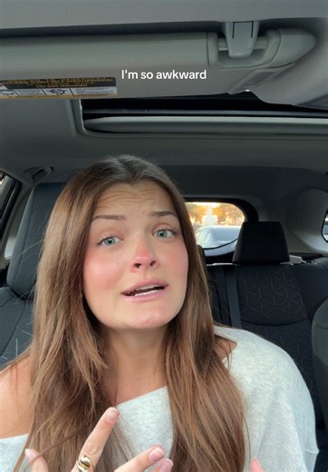 Just a socially awkward girl😆✨ | socially awkward